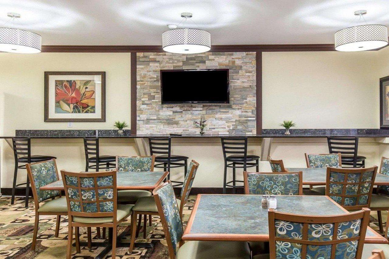 Quality Inn At Collins Road - Cedar Rapids Exterior foto