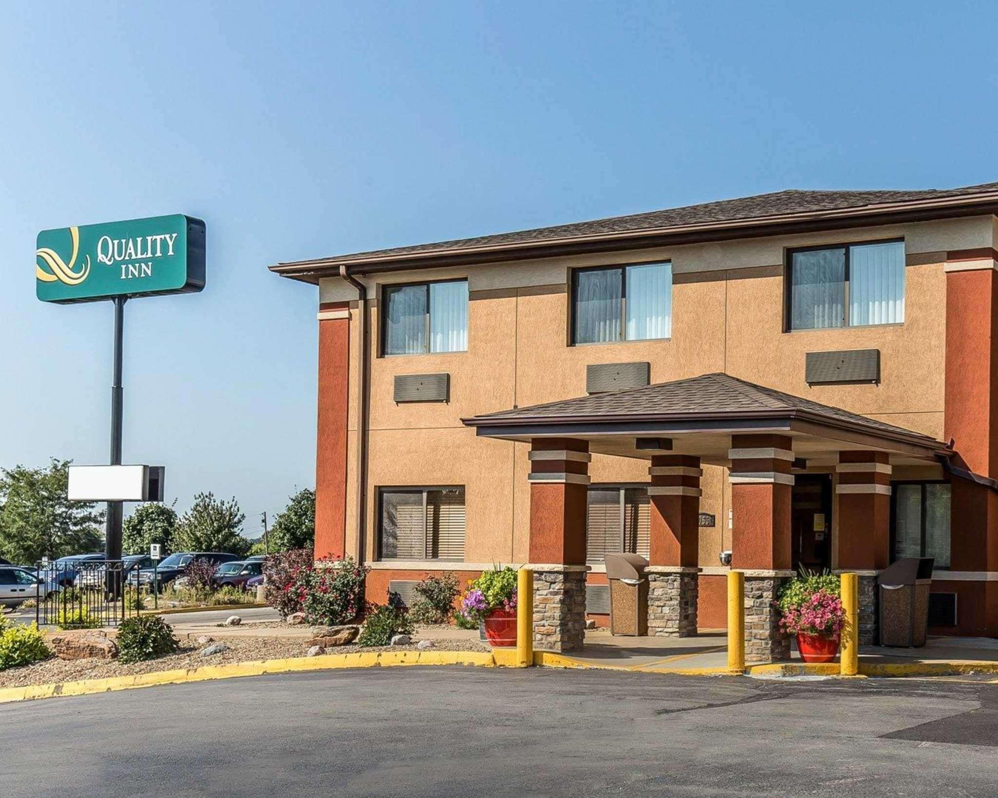 Quality Inn At Collins Road - Cedar Rapids Exterior foto