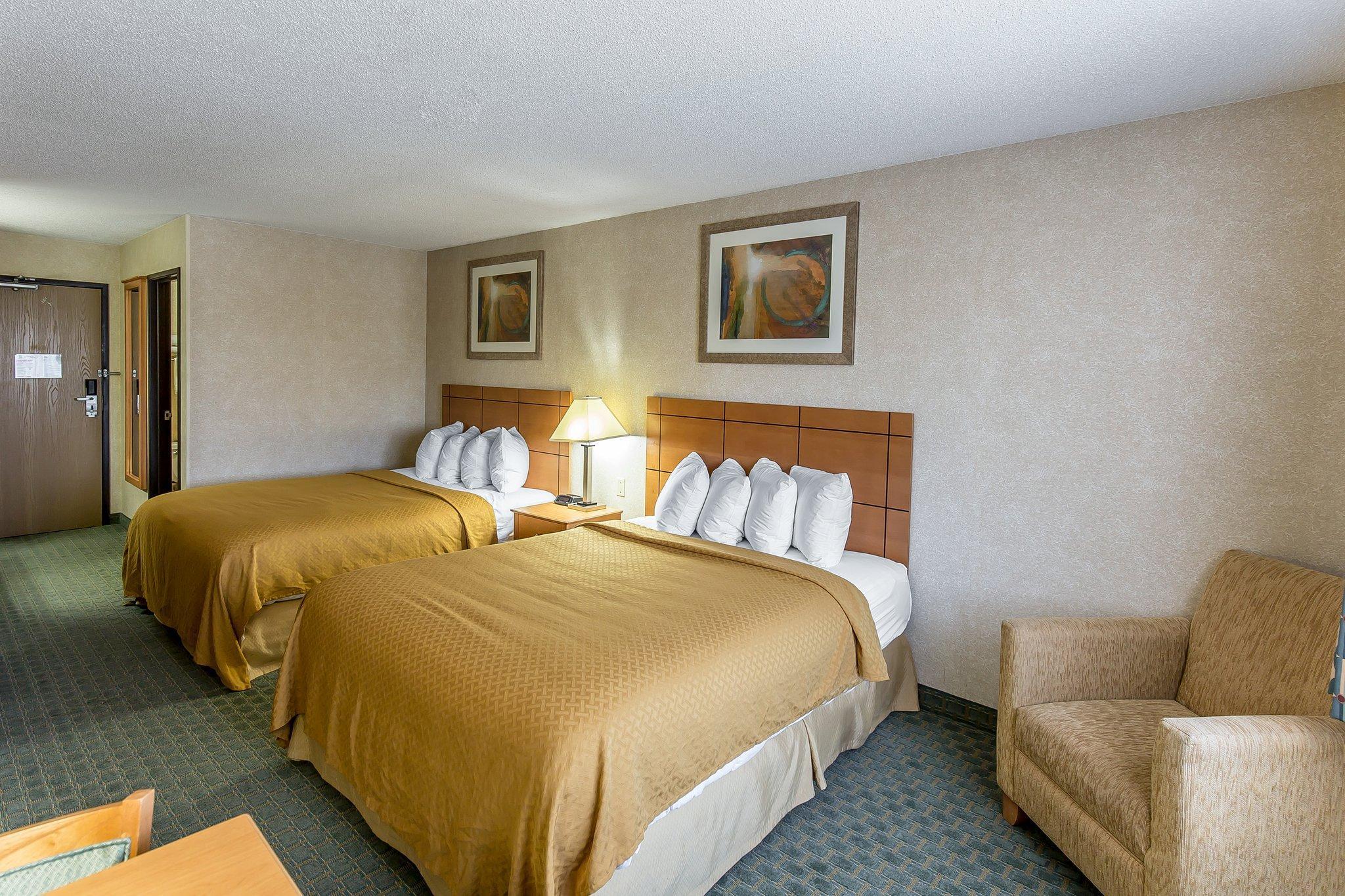 Quality Inn At Collins Road - Cedar Rapids Exterior foto